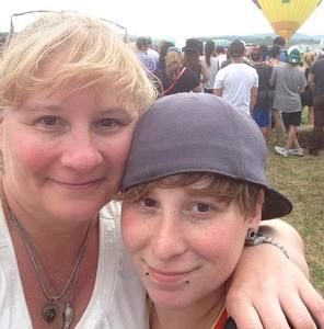 Meet your Posher, Dori